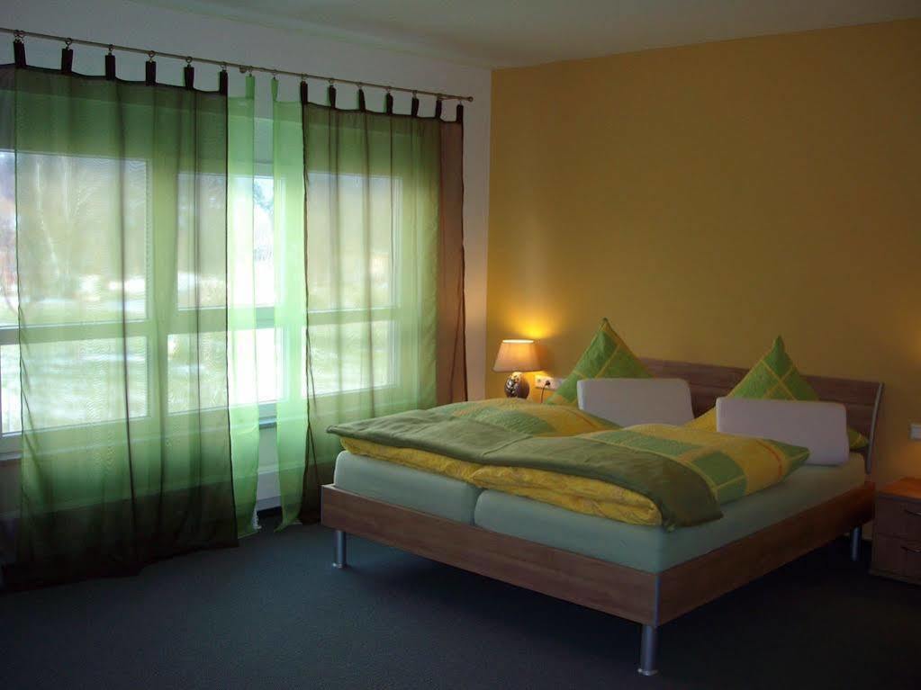Park-Hotel Leimen Eksteriør billede